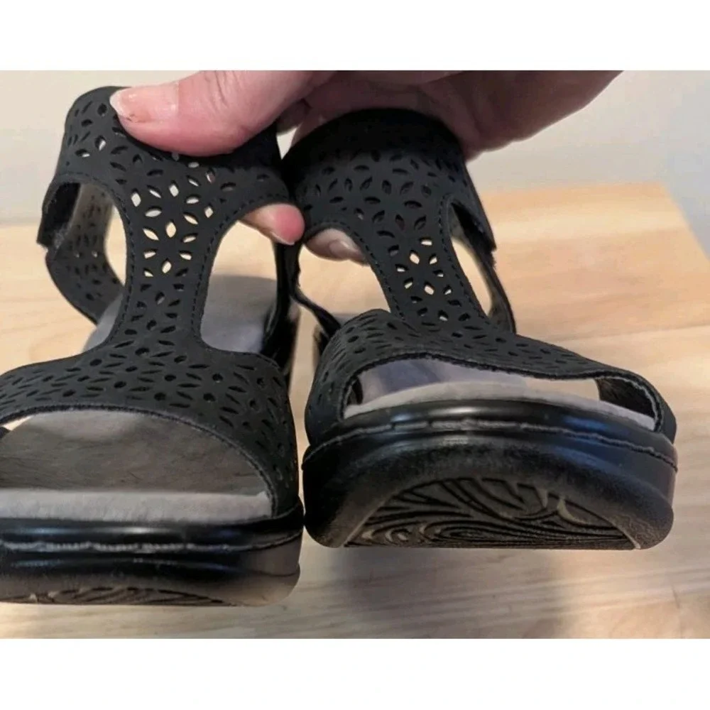 JBU By Jambu Sandals 7.5M Chloe Wedge Heels Laser Cut Black Vegan Leather Strap